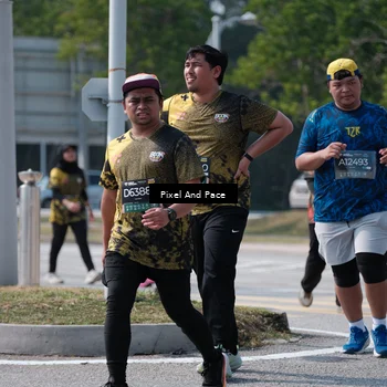 Runner Photo 6804346