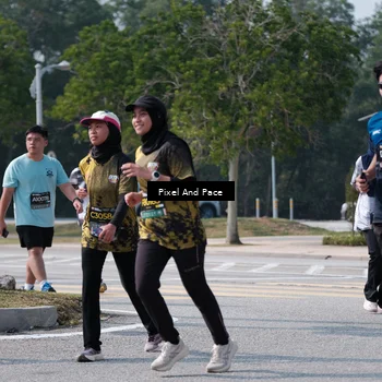 Runner Photo 6804417