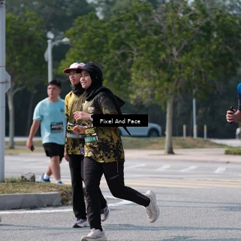 Runner Photo 6804430