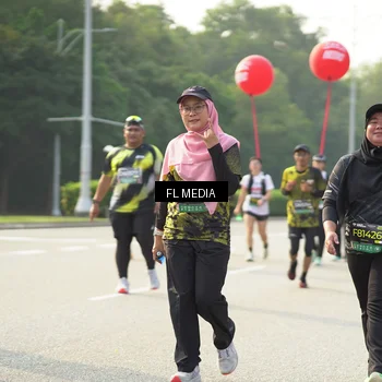 Runner Photo 6804458