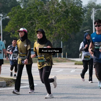 Runner Photo 6804467