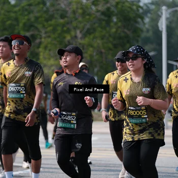 Runner Photo 6804575