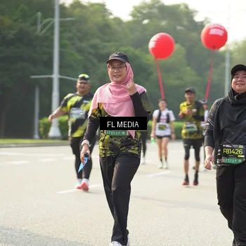 Runner Photo 6804584