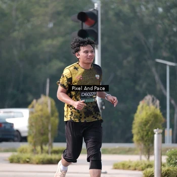 Runner Photo 6804672