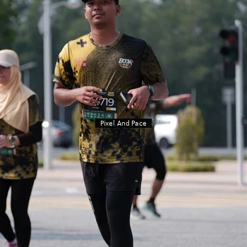 Runner Photo 6804674