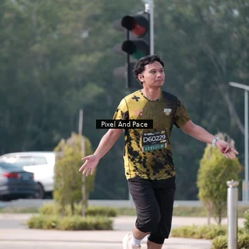 Runner Photo 6804705