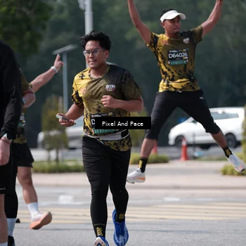 Runner Photo 6804835