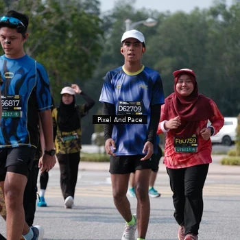 Runner Photo 6804863
