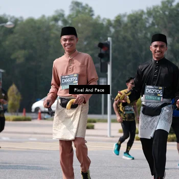 Runner Photo 6804880