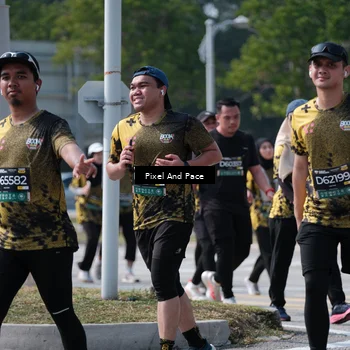 Runner Photo 6805119