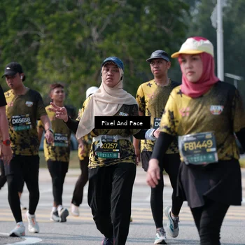 Runner Photo 6805154