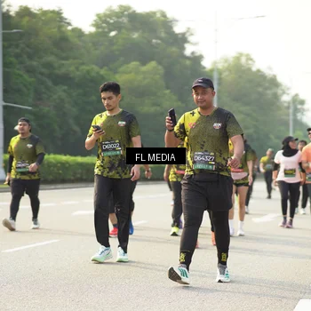 Runner Photo 6805402