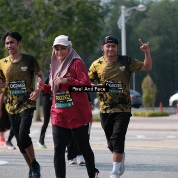 Runner Photo 6805565