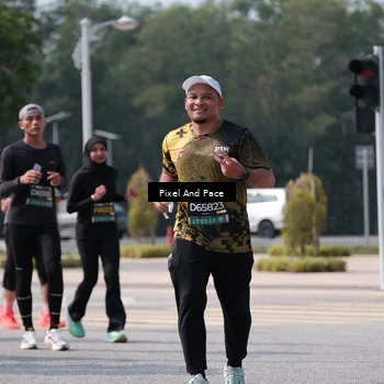 Runner Photo 6805571