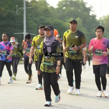Runner Photo 6805573