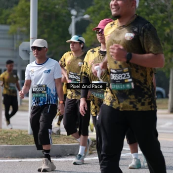Runner Photo 6805575