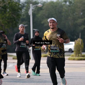 Runner Photo 6805576