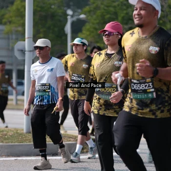 Runner Photo 6805579