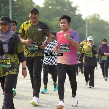 Runner Photo 6805584