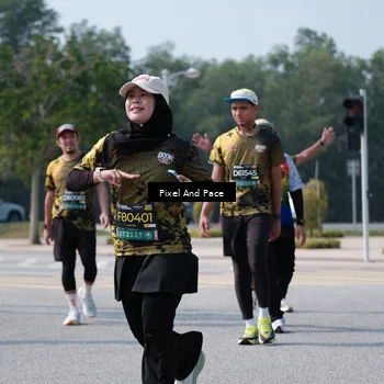 Runner Photo 6805600
