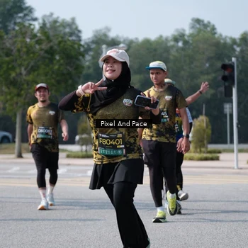Runner Photo 6805615