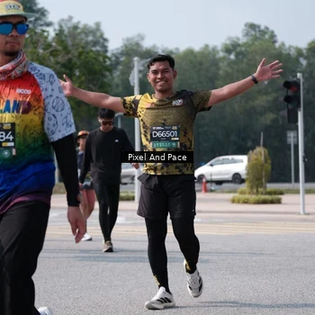 Runner Photo 6805623