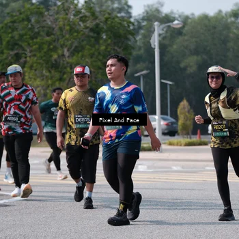 Runner Photo 6805657