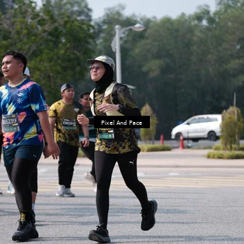 Runner Photo 6805682