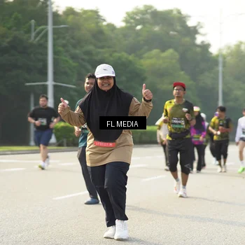 Runner Photo 6805698