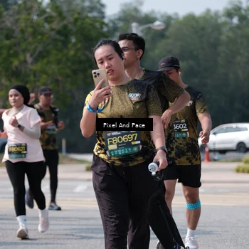 Runner Photo 6805724