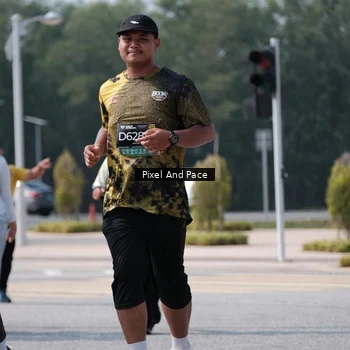 Runner Photo 6805805