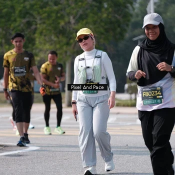 Runner Photo 6805807