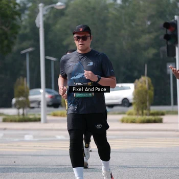 Runner Photo 6805835