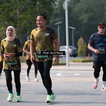 Runner Photo 6805840