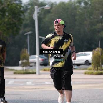 Runner Photo 6805842