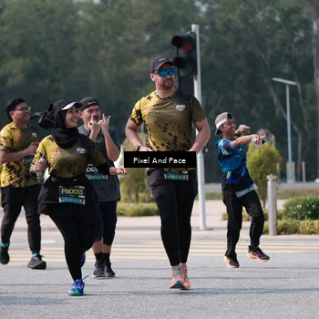 Runner Photo 6805847
