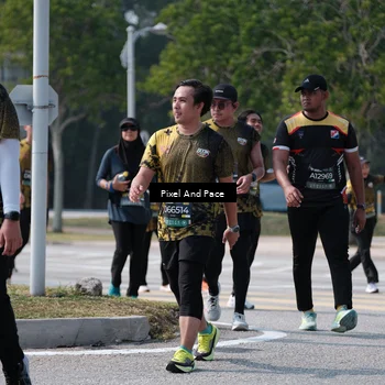 Runner Photo 6805849