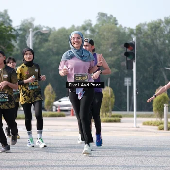 Runner Photo 6805854