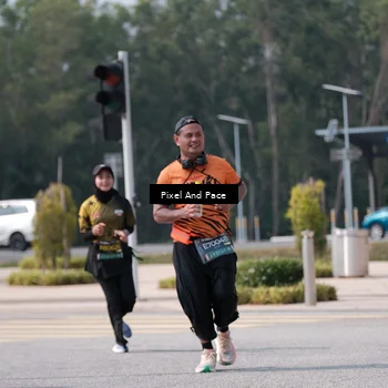 Runner Photo 6805861