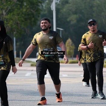 Runner Photo 6805885