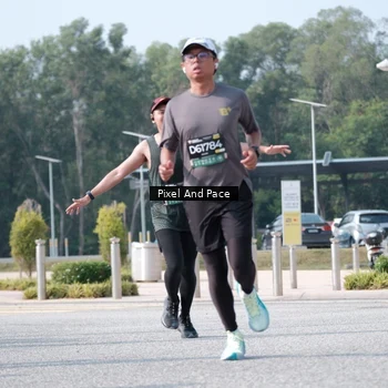 Runner Photo 6805892