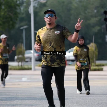 Runner Photo 6805896