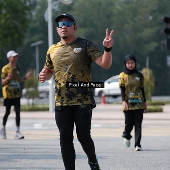 Runner Photo 6805899