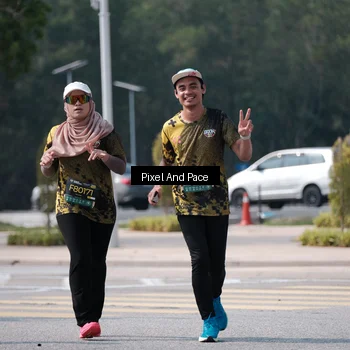 Runner Photo 6805956