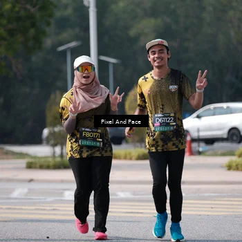 Runner Photo 6805965