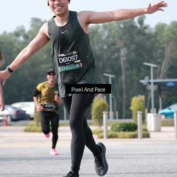 Runner Photo 6805989