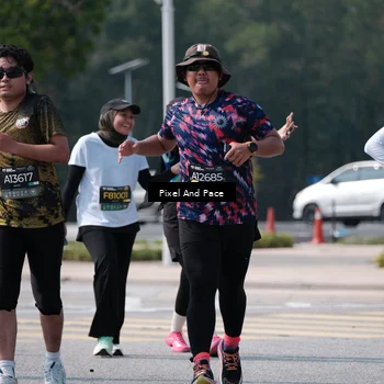 Runner Photo 6805994