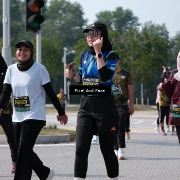 Runner Photo 6806005