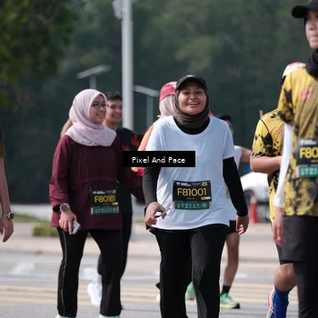Runner Photo 6806023