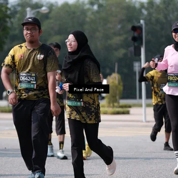 Runner Photo 6806027